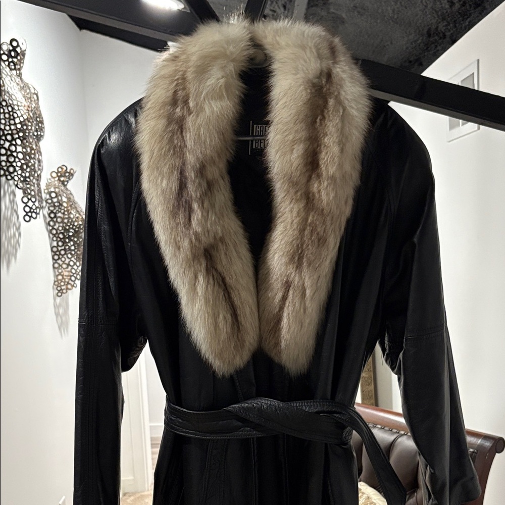 Gregory Black Leather coat with Plush Fur Trim